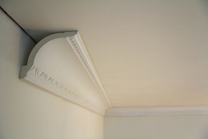 Elegant Crown Molding in a Dining Room